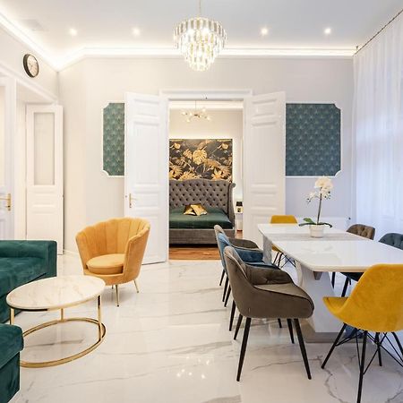 Premium Art Deco Apartment At Broadway // 4Bdr & 3Br Budapest Exterior photo
