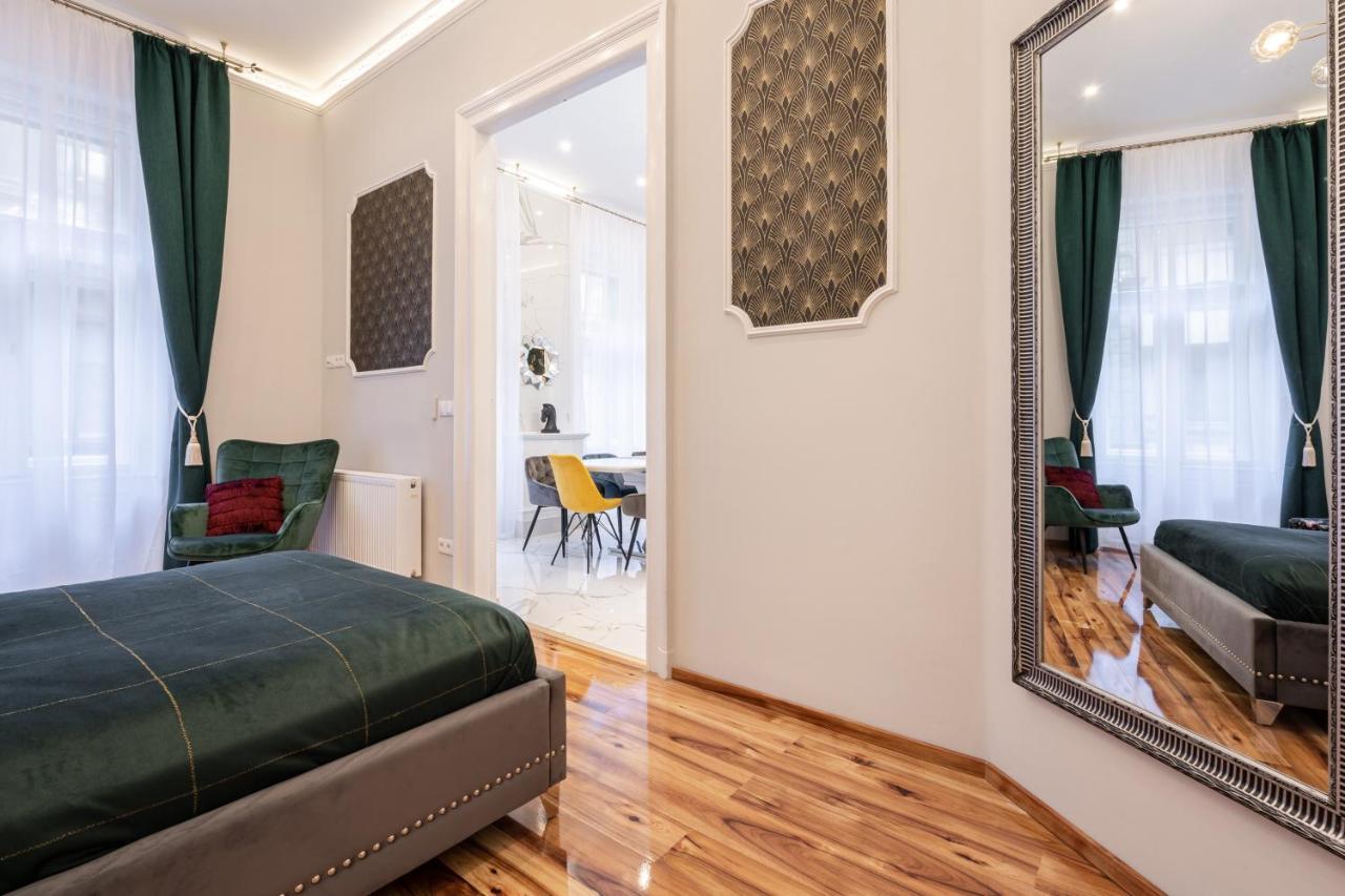 Premium Art Deco Apartment At Broadway // 4Bdr & 3Br Budapest Exterior photo