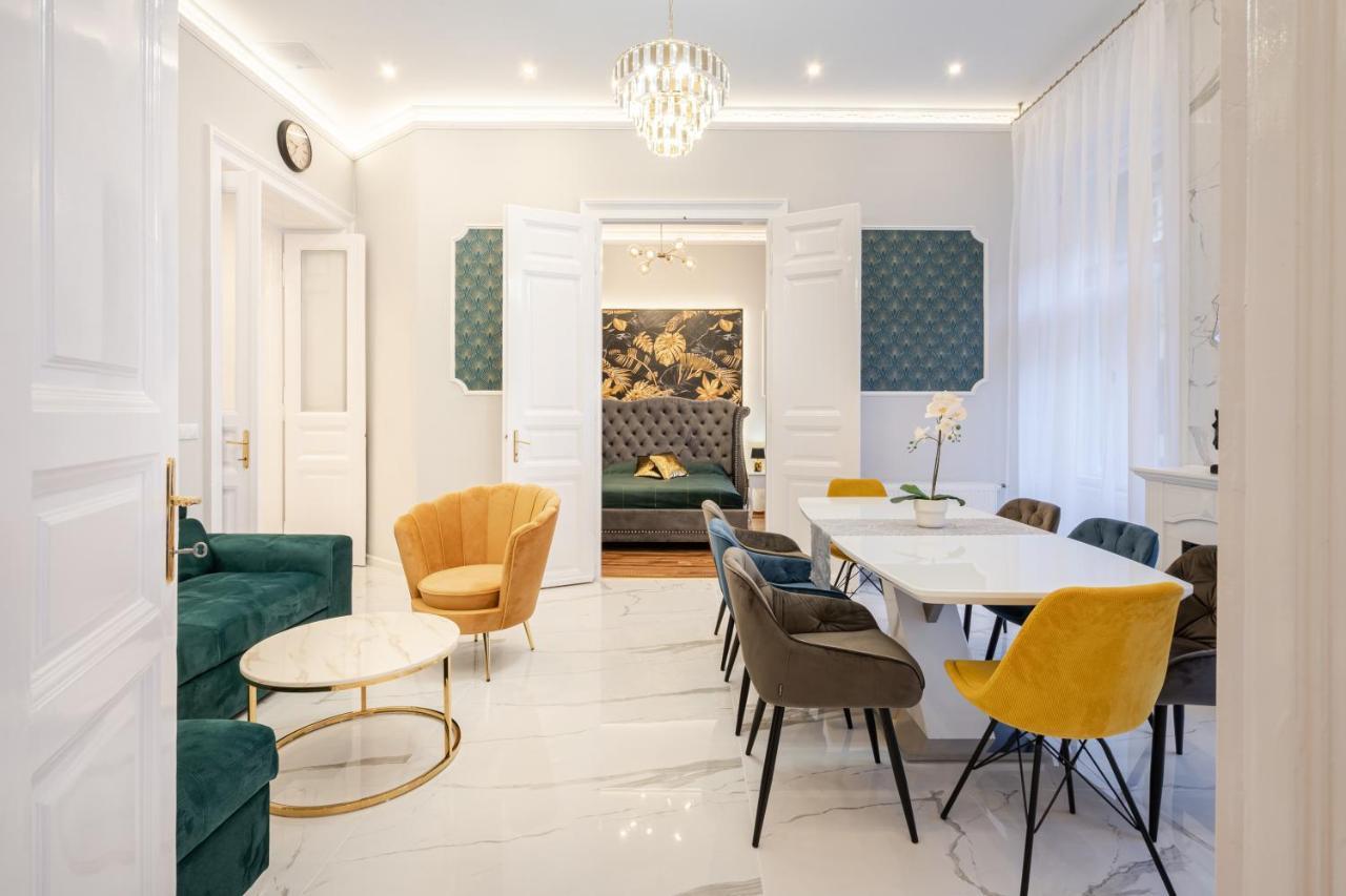 Premium Art Deco Apartment At Broadway // 4Bdr & 3Br Budapest Exterior photo